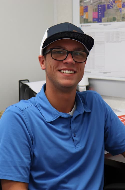 Intern in the field